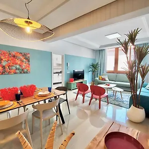 https://aromas-suites-apartments-1.in-canary-islands.com